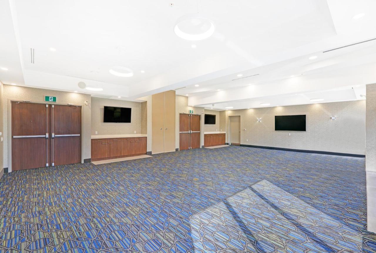 Holiday Inn Express & Suites - Woodstock, On Canada Екстер'єр фото
