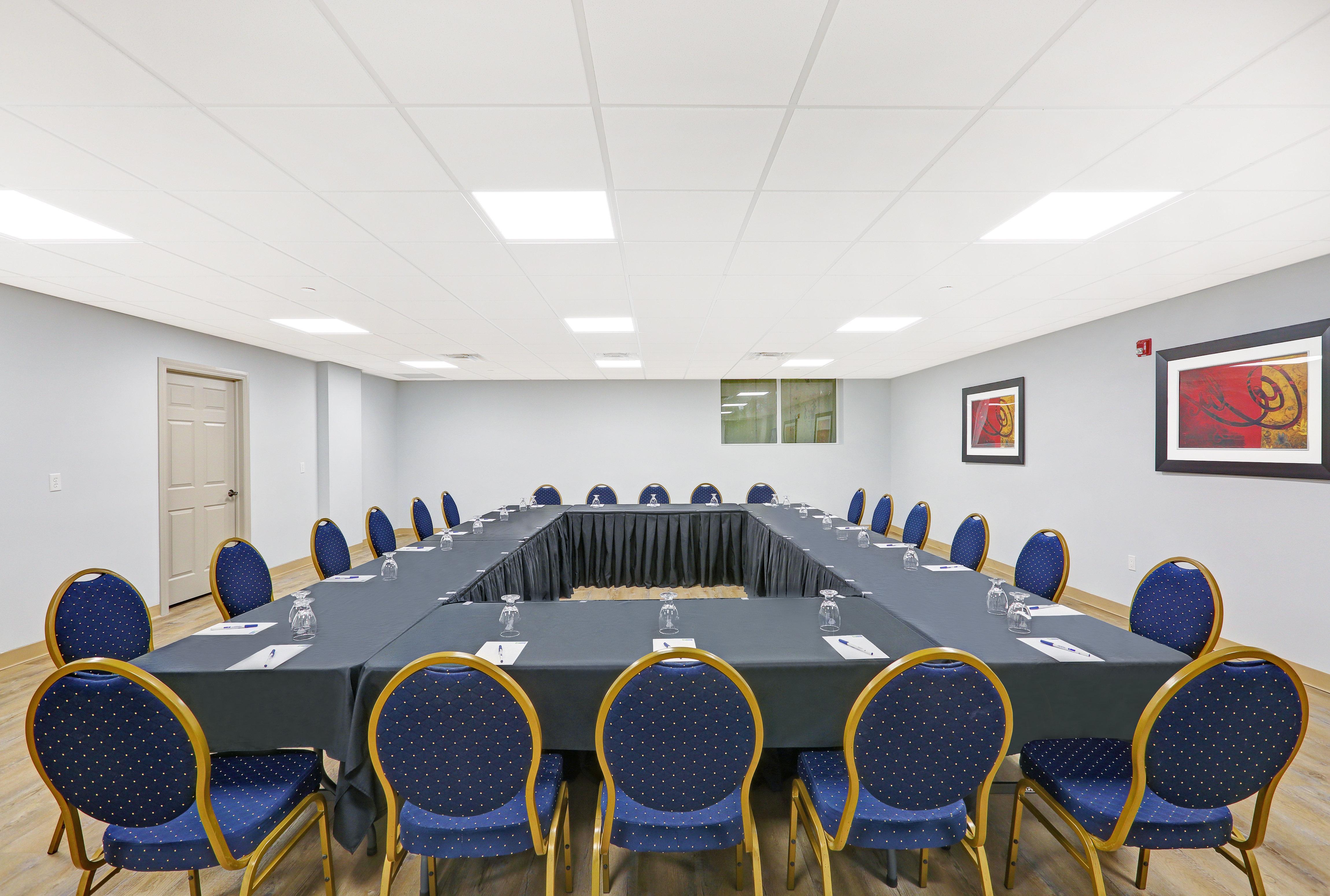 Holiday Inn Express & Suites - Woodstock, On Canada Екстер'єр фото