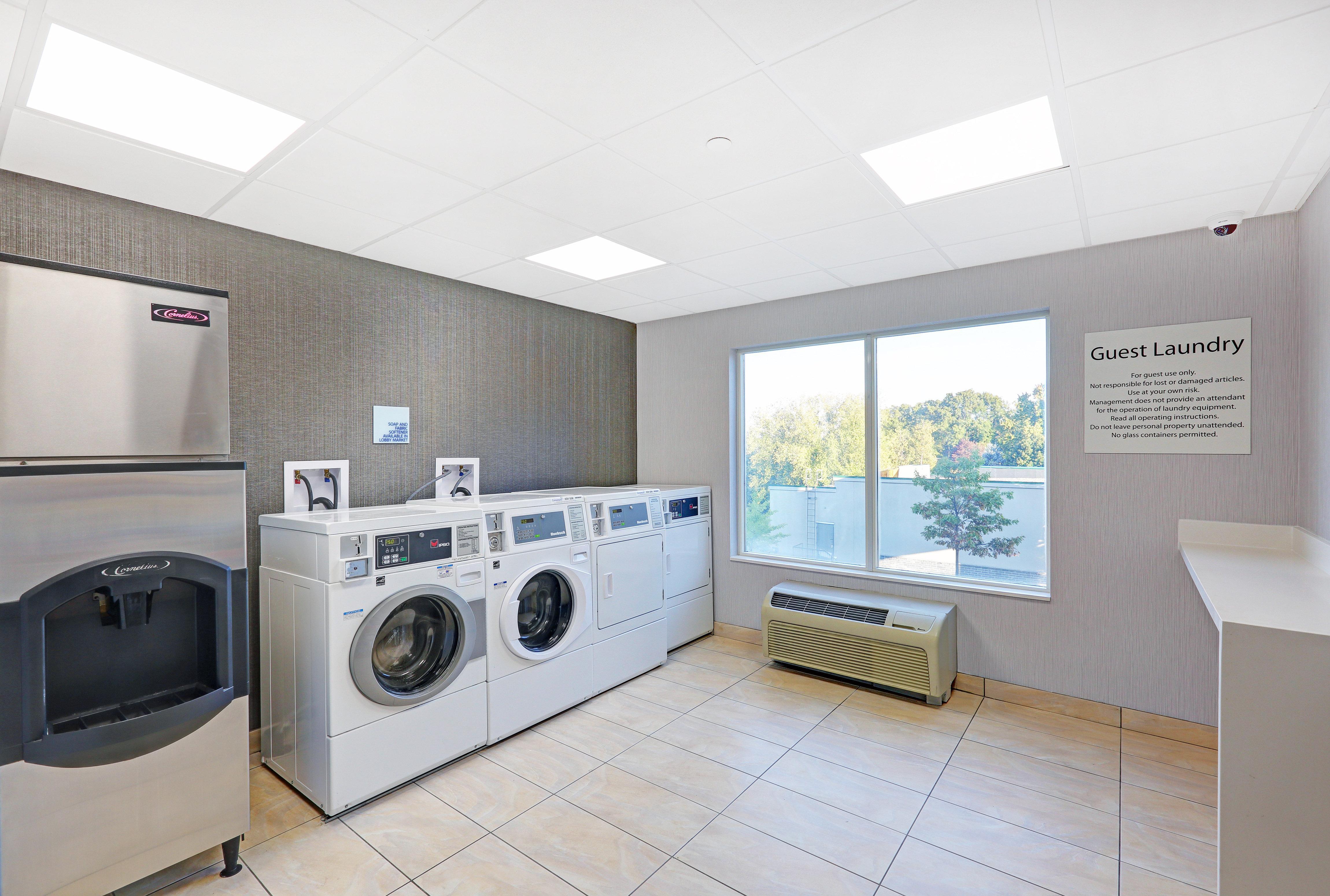 Holiday Inn Express & Suites - Woodstock, On Canada Екстер'єр фото