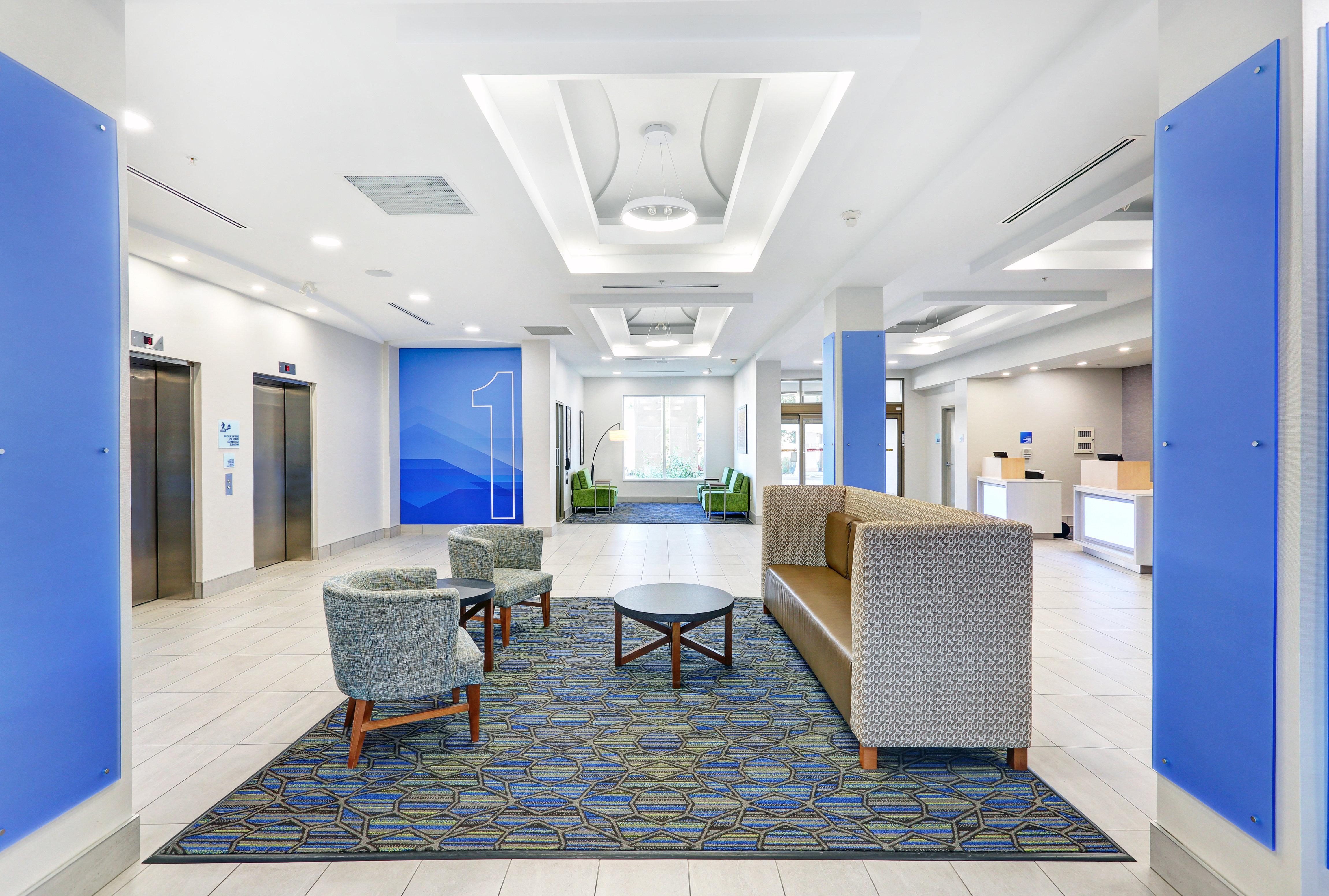 Holiday Inn Express & Suites - Woodstock, On Canada Екстер'єр фото