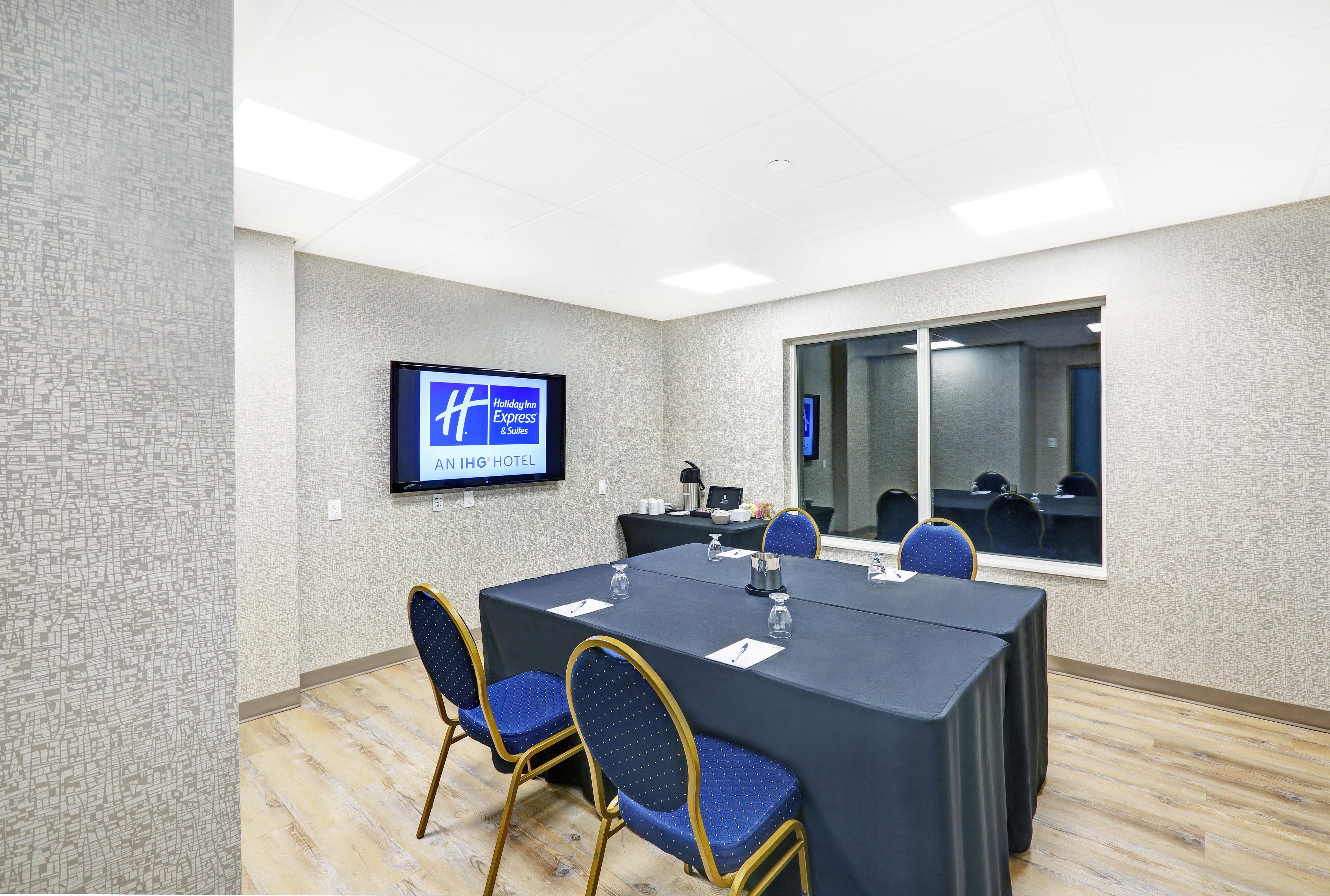 Holiday Inn Express & Suites - Woodstock, On Canada Екстер'єр фото
